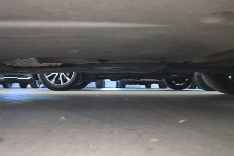 Used Volkswagen Lavida 2019 1.5L Automatic Comfort Edition China VI Standard Left Side Sill