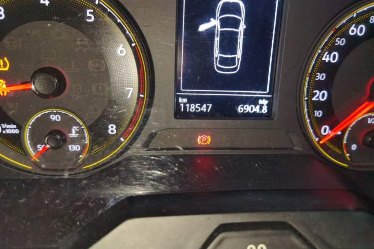 Used Volkswagen Lavida 2019 1.5L Automatic Fashion Edition China VI Odometer Close Up
