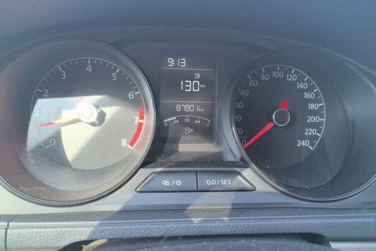 Used Volkswagen Lavida 2019 Lavida Start 1.5L Manual Fashion Edition China VI Standard Odometer Close Up