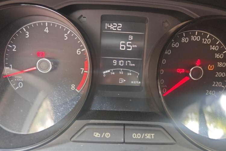 Used Volkswagen Lavida 2019 Lavida Start 1.5L Manual Fashion Edition China VI Standard Odometer Close Up