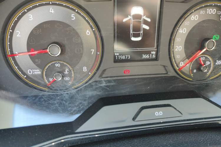 Used Volkswagen Lavida 2019 1.5L Automatic Comfort Edition China VI Standard Odometer Close Up