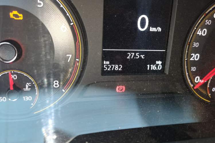Used Volkswagen Lavida 2019 1.5L Automatic Fashion Edition China VI Odometer Close Up
