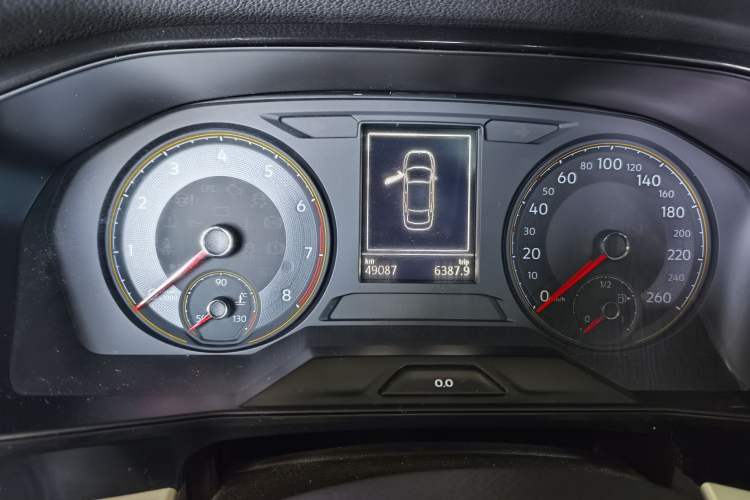Used Volkswagen Lavida 2019 280TSI DSG Comfort Edition China VI standard Odometer Close Up