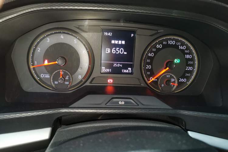 Used Volkswagen Lavida 2019 1.5L Automatic Fashion Edition China VI Odometer Close Up
