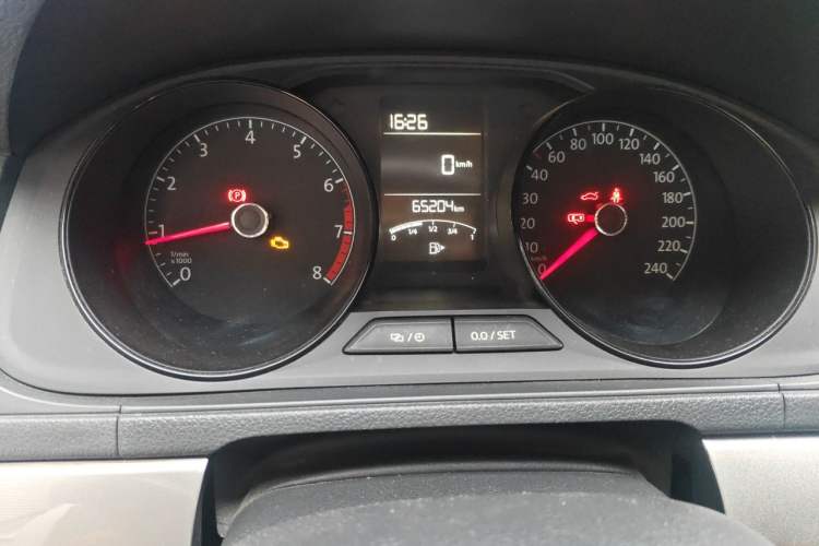 Used Volkswagen Lavida 2019 Lavida Start 1.5L Manual Fashion Edition China VI Standard Odometer Close Up