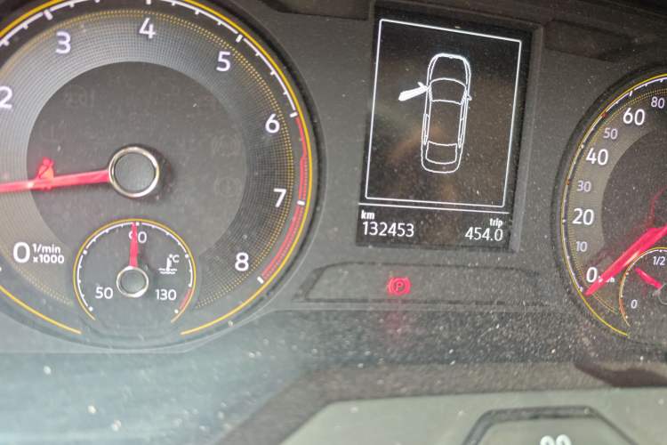 Used Volkswagen Lavida 2019 280TSI DSG Comfort Edition China VI standard Odometer Close Up