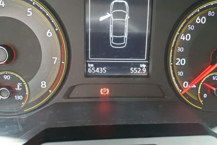Used Volkswagen Lavida 2019 280TSI DSG Comfort Edition China VI standard Odometer Close Up