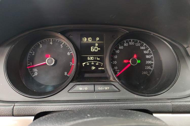 Used Volkswagen Lavida 2019 Lavida Start 1.5L Automatic Trendy Version China VI Standard Odometer Close Up