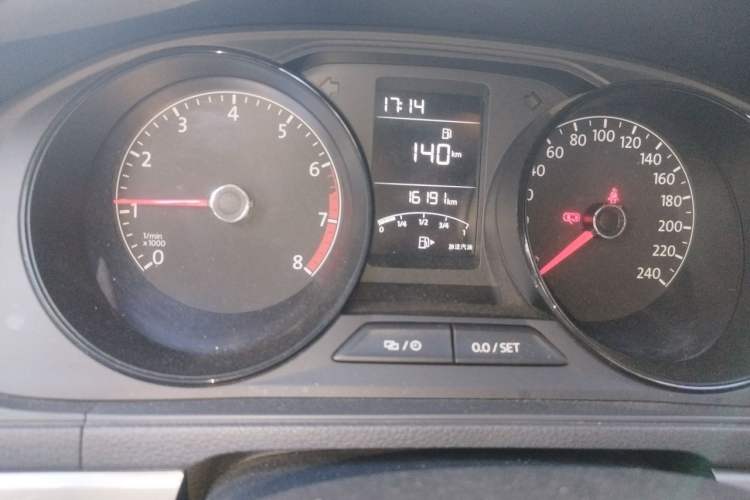 Used Volkswagen Lavida 2019 Lavida Start 1.5L Manual Fashion Edition China VI Standard Odometer Close Up