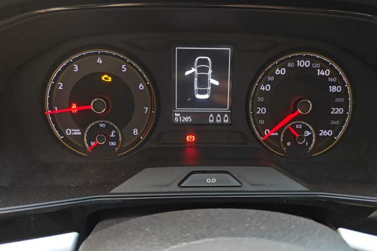 Used Volkswagen Lavida 2019 1.5L Automatic Comfort Edition China VI Standard Odometer Close Up