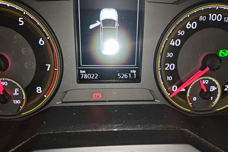 Used Volkswagen Lavida 2019 280TSI DSG Comfort Edition China VI standard Odometer Close Up