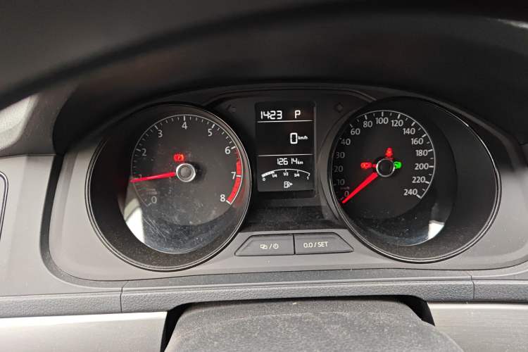 Used Volkswagen Lavida 2019 Lavida Start 1.5L Automatic Trendy Version China VI Standard Odometer Close Up