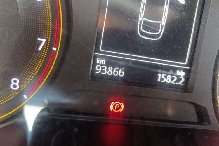 Used Volkswagen Lavida 2019 1.5L Automatic Comfort Edition China VI Standard Odometer Close Up