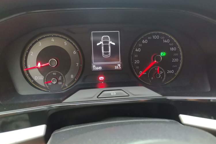 Used Volkswagen Lavida 2019 1.5L Automatic Comfort Edition China VI Standard Odometer Close Up