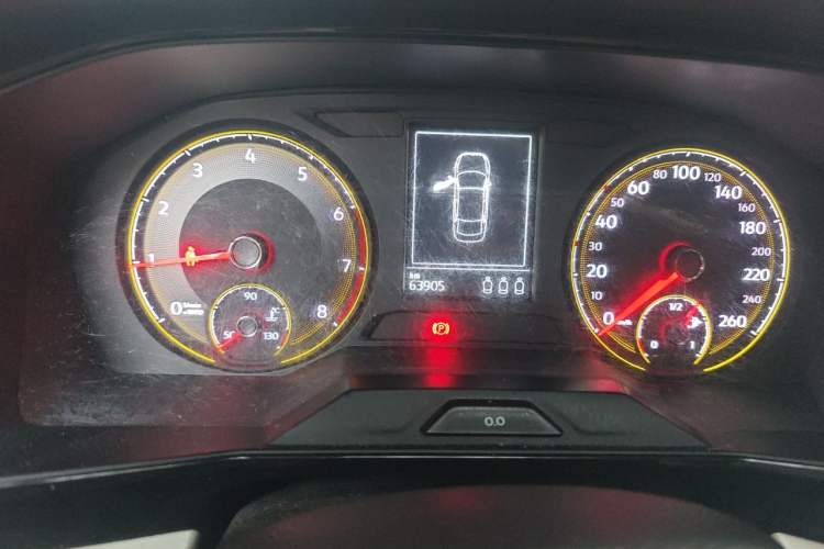 Used Volkswagen Lavida 2019 1.5L Automatic Comfort Edition China VI Standard Odometer Close Up