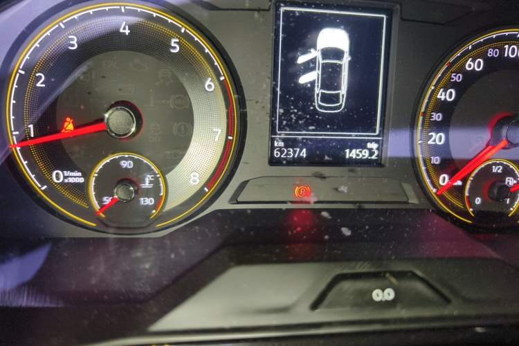 Used Volkswagen Lavida 2019 280TSI DSG Comfort Edition China VI standard Odometer Close Up