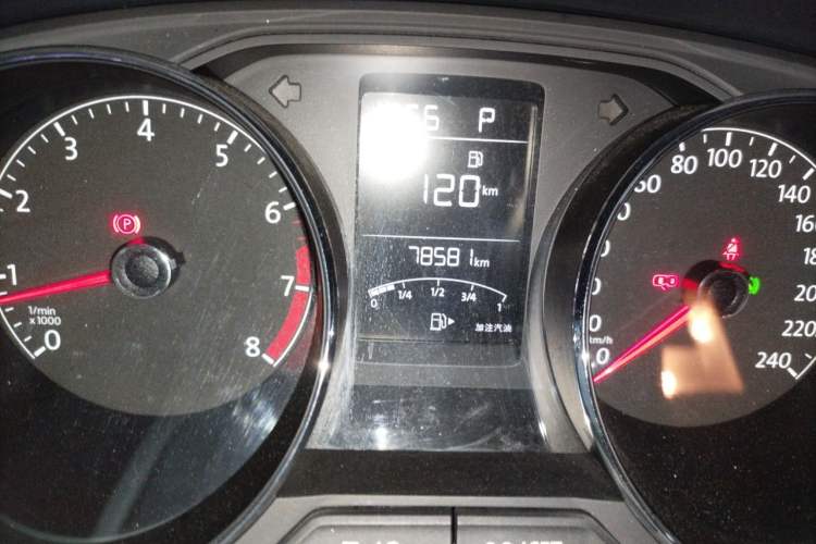 Used Volkswagen Lavida 2019 Lavida Start 1.5L Automatic Comfort Edition China VI Standard Odometer Close Up