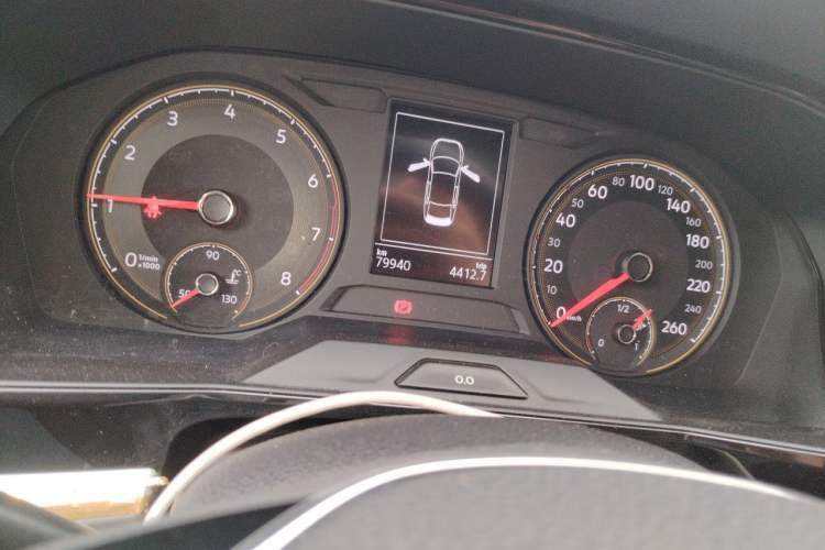 Used Volkswagen Lavida 2019 280TSI DSG Comfort Edition China VI standard Odometer Close Up