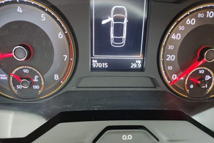 Used Volkswagen Lavida 2019 1.5L Automatic Comfort Edition China VI Standard Odometer Close Up