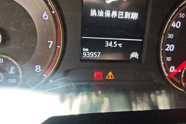 Used Volkswagen Lavida 2019 1.5L Automatic Comfort Edition China VI Standard Odometer Close Up