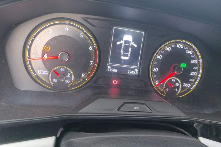 Used Volkswagen Lavida 2019 280TSI DSG Comfort Edition China VI standard Odometer Close Up