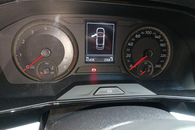 Used Volkswagen Lavida 2019 1.5L Automatic Comfort Edition China VI Standard Odometer Close Up