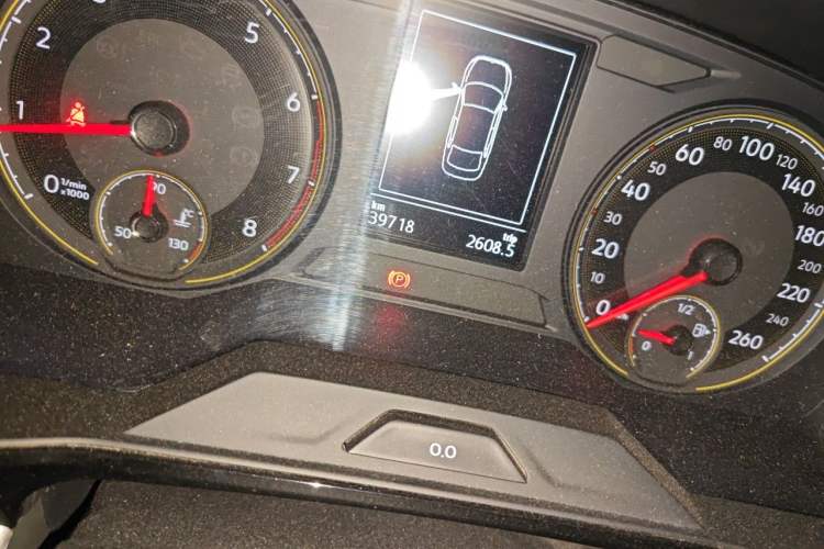 Used Volkswagen Lavida 2019 280TSI DSG Comfort Edition China VI standard Odometer Close Up