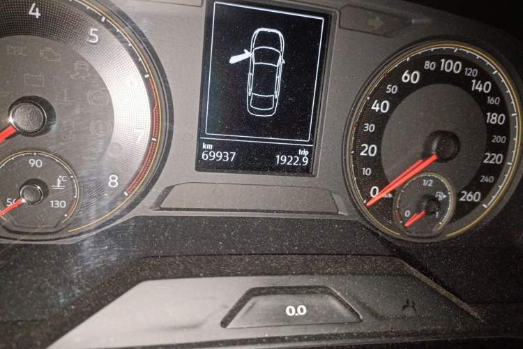 Used Volkswagen Lavida 2019 280TSI DSG Comfort Edition China VI standard Odometer Close Up