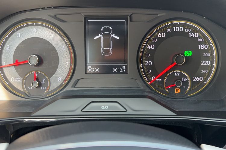 Used Volkswagen Lavida 2019 1.5L Automatic Comfort Edition China VI Standard Odometer Close Up