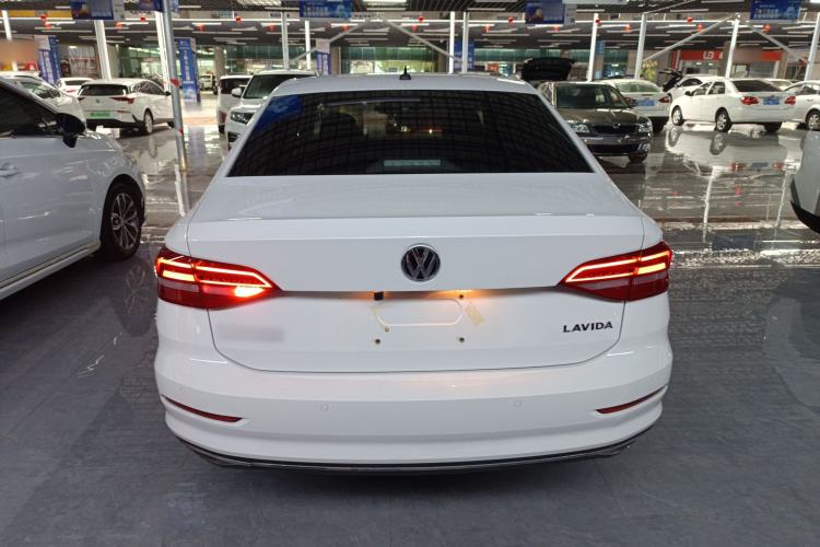 Used Volkswagen Lavida 2019 1.5L Automatic Comfort Edition China VI Standard Rear