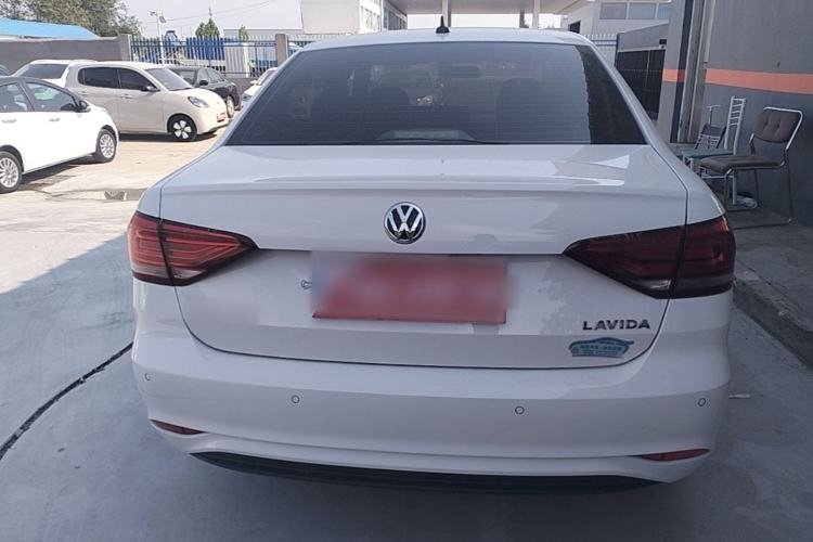 Used Volkswagen Lavida 2019 Lavida Start 1.5L Manual Fashion Edition China VI Standard Rear