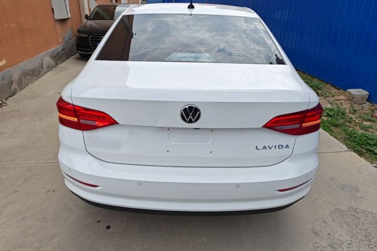 Used Volkswagen Lavida 2019 1.5L Automatic Comfort Edition China VI Standard Rear