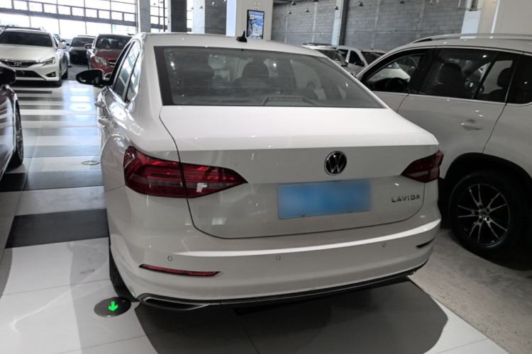 Used Volkswagen Lavida 2019 1.5L Automatic Comfort Edition China VI Standard Rear