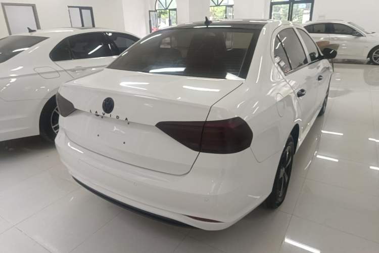 Used Volkswagen Lavida 2019 Lavida Start 1.5L Automatic Trendy Version China VI Standard Rear