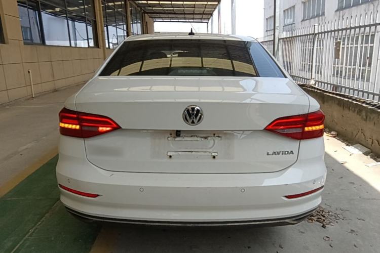 Used Volkswagen Lavida 2019 1.5L Automatic Comfort Edition China VI Standard Rear