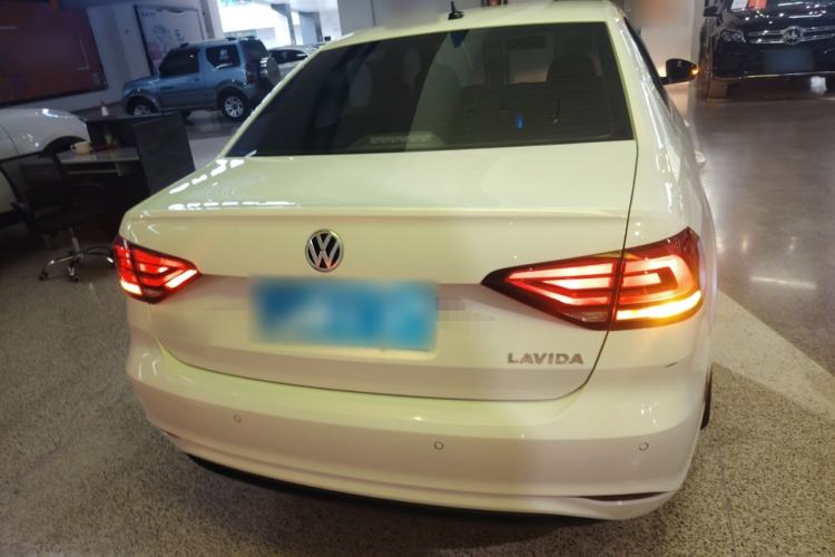 Used Volkswagen Lavida 2019 Lavida Start 1.5L Manual Fashion Edition China VI Standard Rear