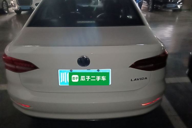 Used Volkswagen Lavida 2019 1.5L Automatic Comfort Edition China VI Standard Rear
