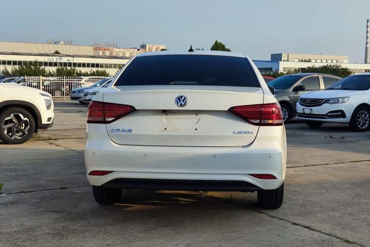 Used Volkswagen Lavida 2019 Lavida Start 1.5L Manual Fashion Edition China VI Standard Rear
