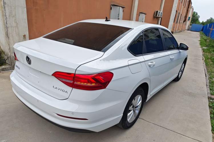 Used Volkswagen Lavida 2019 1.5L Automatic Comfort Edition China VI Standard Rear Right 45 Deg