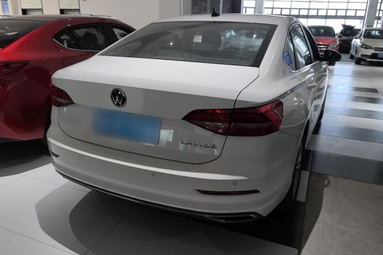 Used Volkswagen Lavida 2019 1.5L Automatic Comfort Edition China VI Standard Rear Right 45 Deg