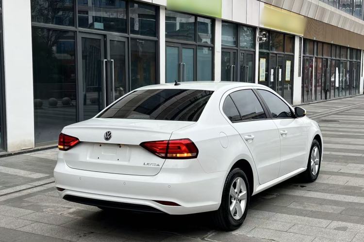Used Volkswagen Lavida 2019 Lavida Start 1.5L Manual Fashion Edition China VI Standard Rear Right 45 Deg