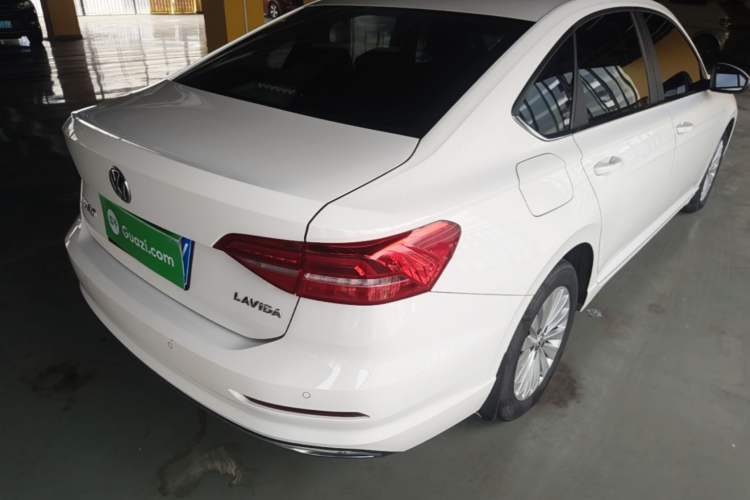 Used Volkswagen Lavida 2019 1.5L Automatic Comfort Edition China VI Standard Rear Right 45 Deg