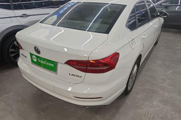 Used Volkswagen Lavida 2019 1.5L Automatic Comfort Edition China VI Standard Rear Right 45 Deg