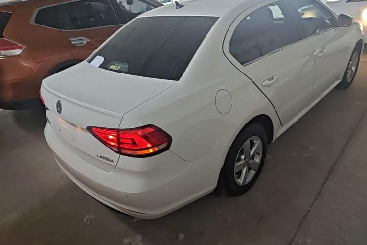 Used Volkswagen Lavida 2019 Lavida Start 1.5L Manual Fashion Edition China VI Standard Rear Right 45 Deg