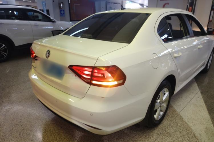 Used Volkswagen Lavida 2019 Lavida Start 1.5L Manual Fashion Edition China VI Standard Rear Right 45 Deg