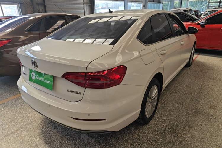 Used Volkswagen Lavida 2019 1.5L Automatic Comfort Edition China VI Standard Rear Right 45 Deg