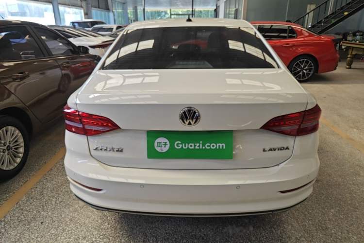 Used Volkswagen Lavida 2019 1.5L Automatic Comfort Edition China VI Standard Rear