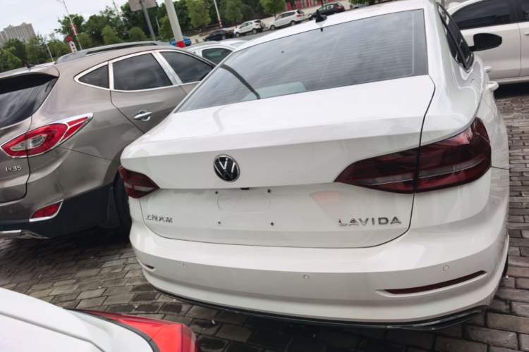 Used Volkswagen Lavida 2019 1.5L Automatic Comfort Edition China VI Standard Rear