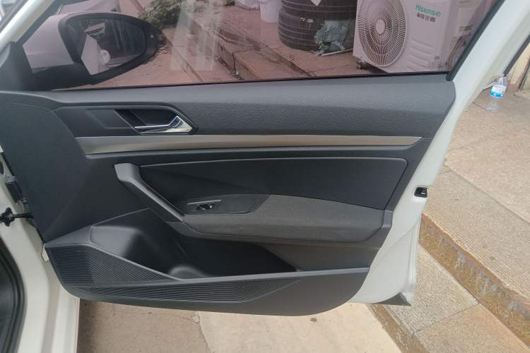 Used Volkswagen Lavida 2019 1.5L Automatic Fashion Edition China VI Right Front Door Interior