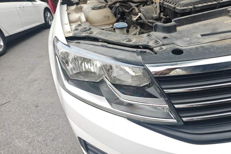Used Volkswagen Lavida 2019 Lavida Start 1.5L Automatic Trendy Version China VI Standard Right Front Headlight